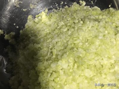 自制狗粮配方比例（自制狗粮的最佳配比）